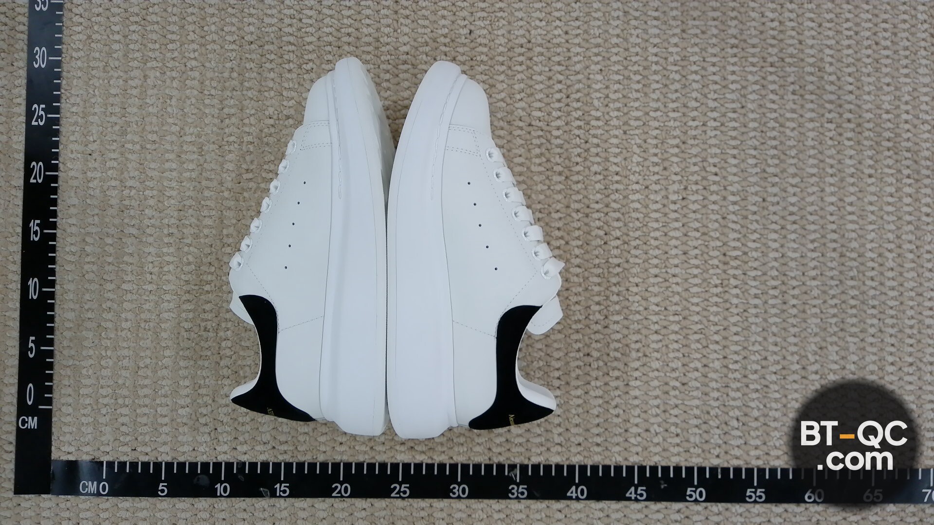 Alexander McQueen Sneakers QC