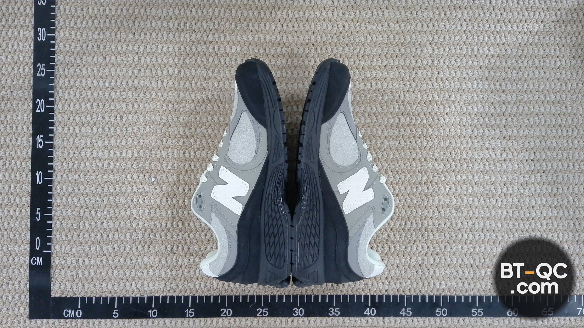 New Balance M2002RBA Sneakers QC