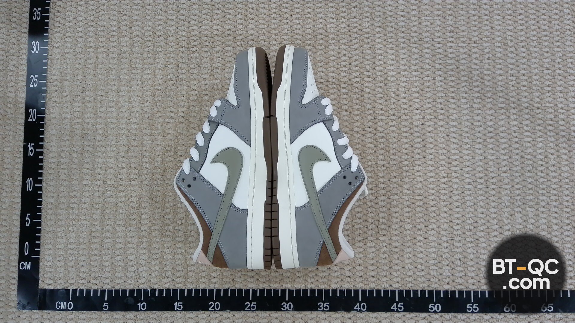 Nike Sneakers QC
