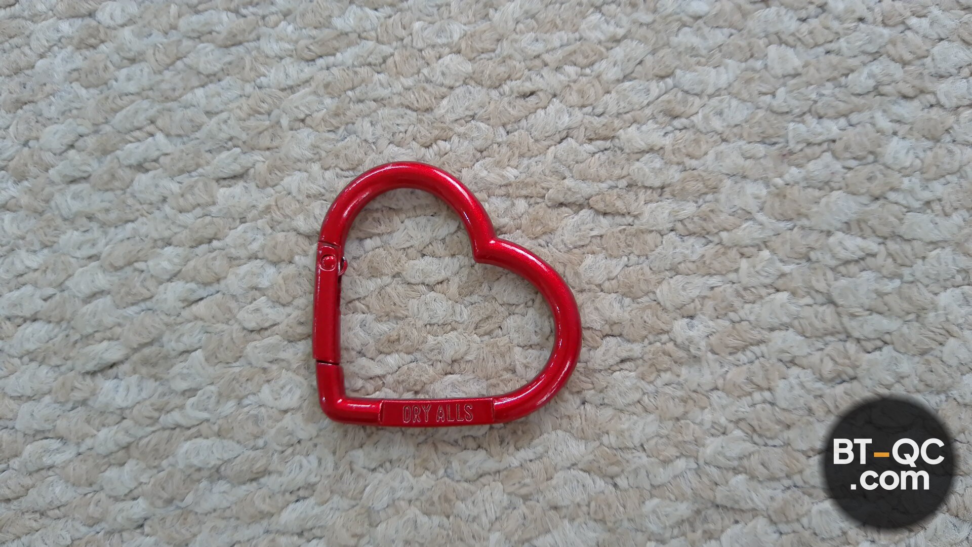 Human Made Heart Carabiner Red QC