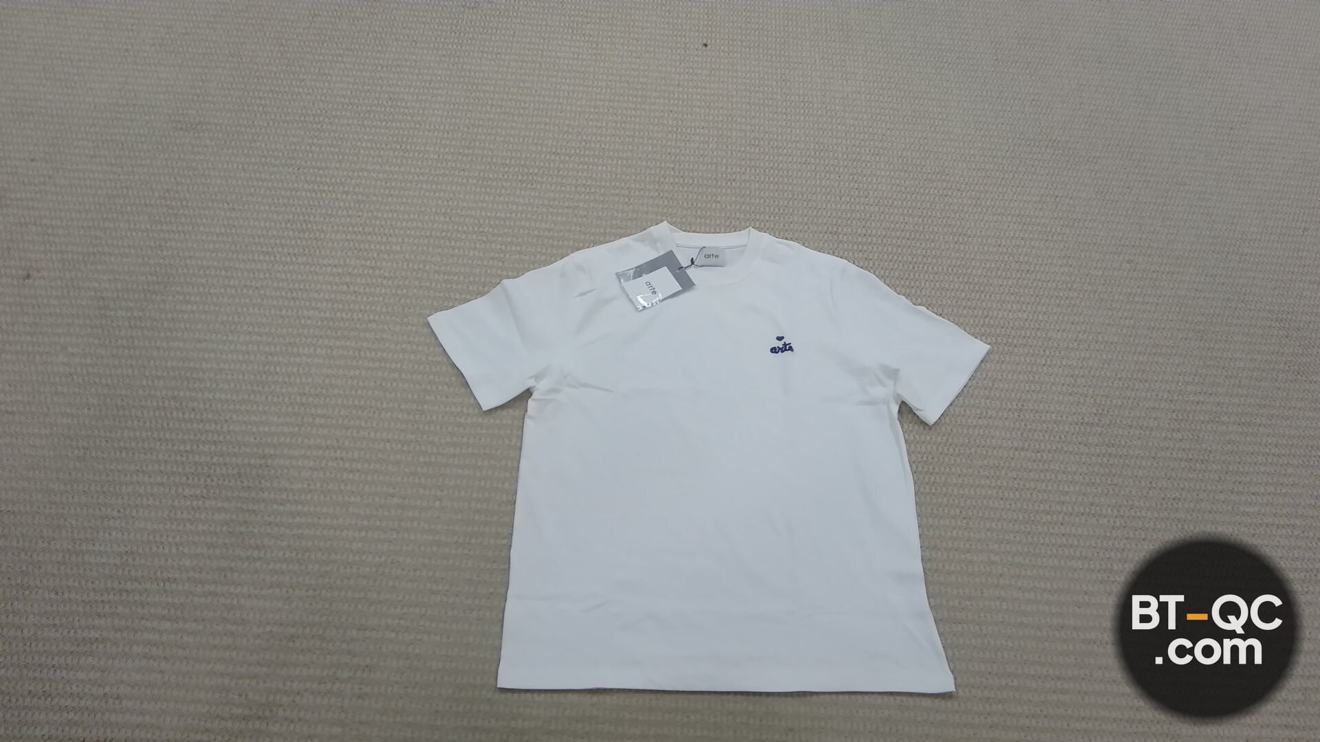 arte T-Shirt QC