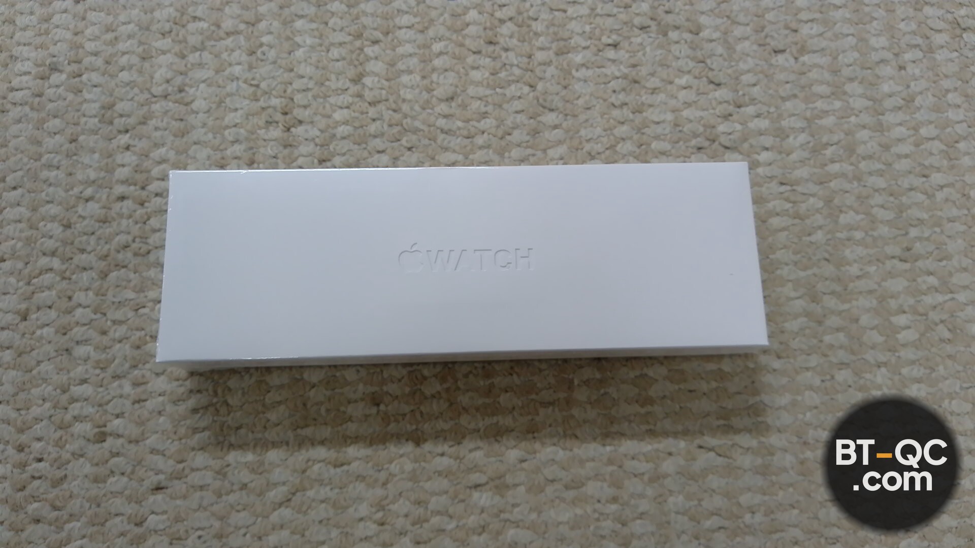 Apple Watch Series 4 GPS 40mm Light Sand Sport Band QC