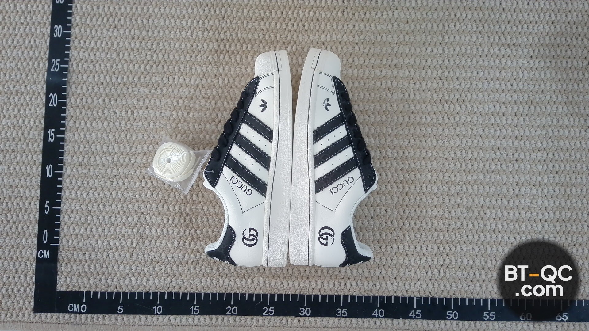 Adidas Sneakers QC