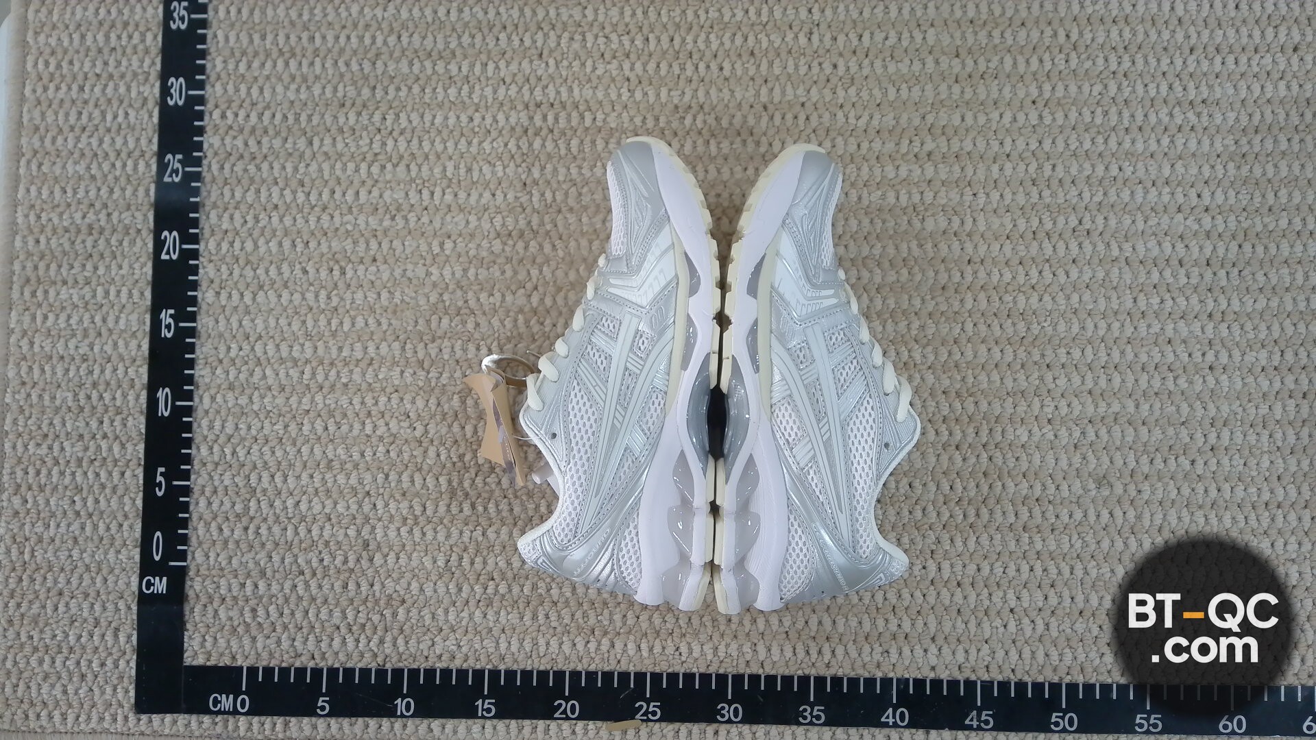 Asics Gel-Kayano 28 White Silver Sneakers QC