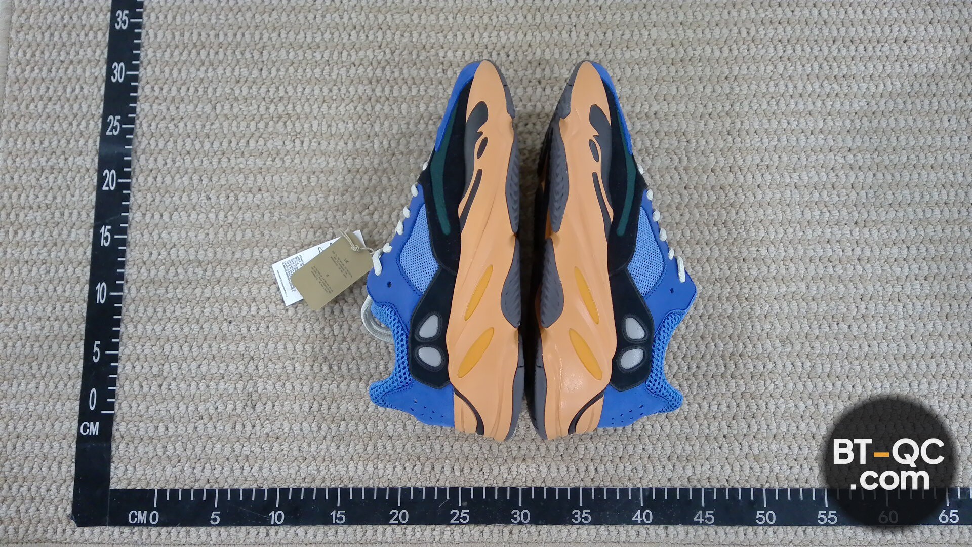 Yeezy Sneakers QC