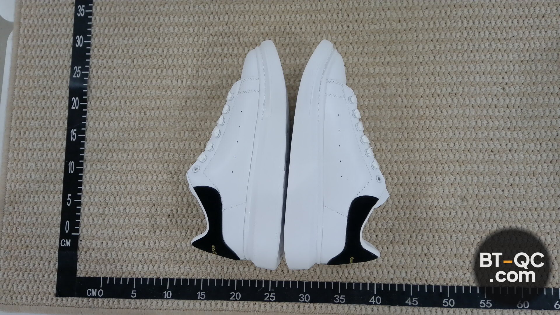 Alexander McQueen Sneakers QC