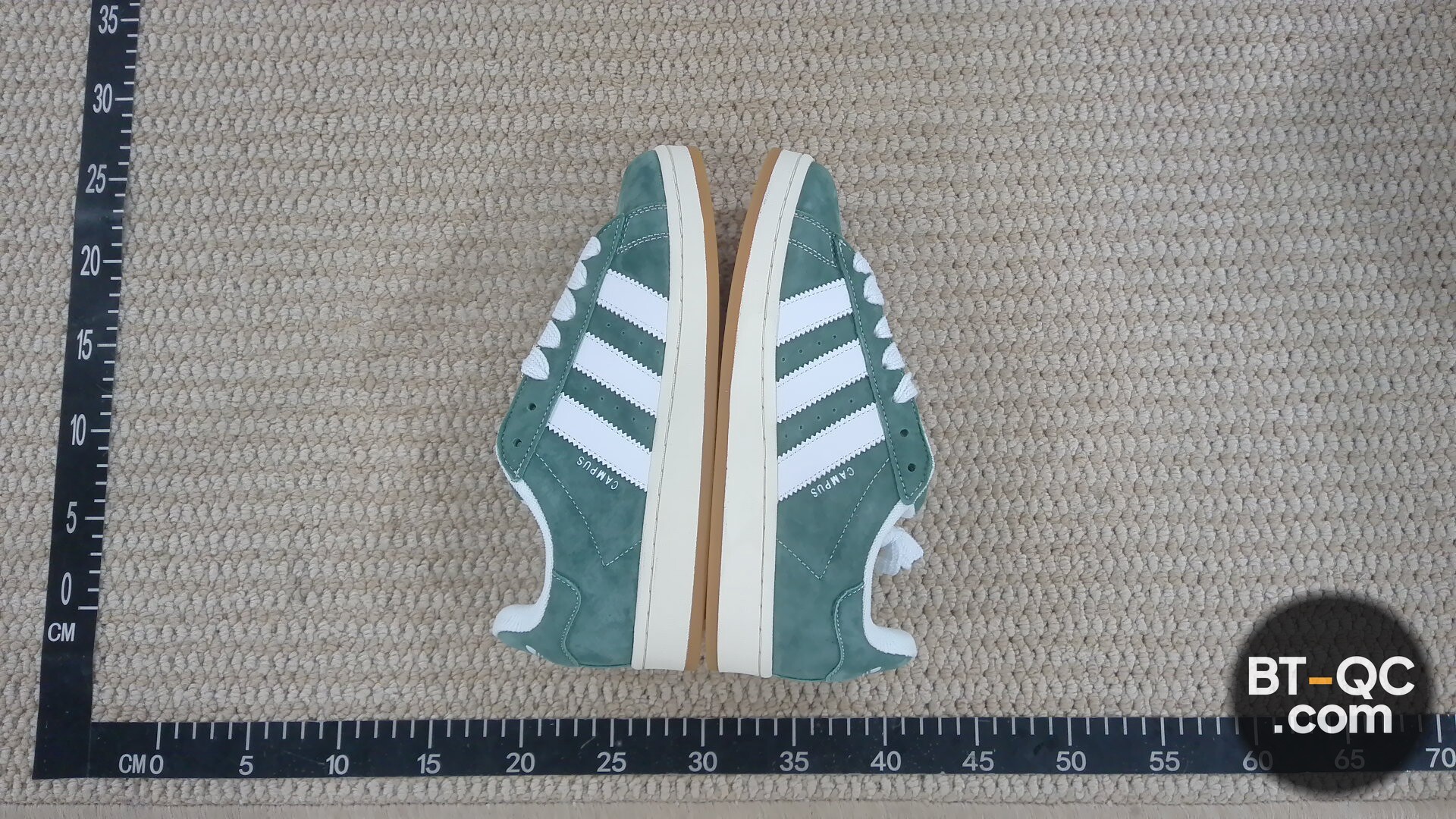 Adidas Sneakers QC