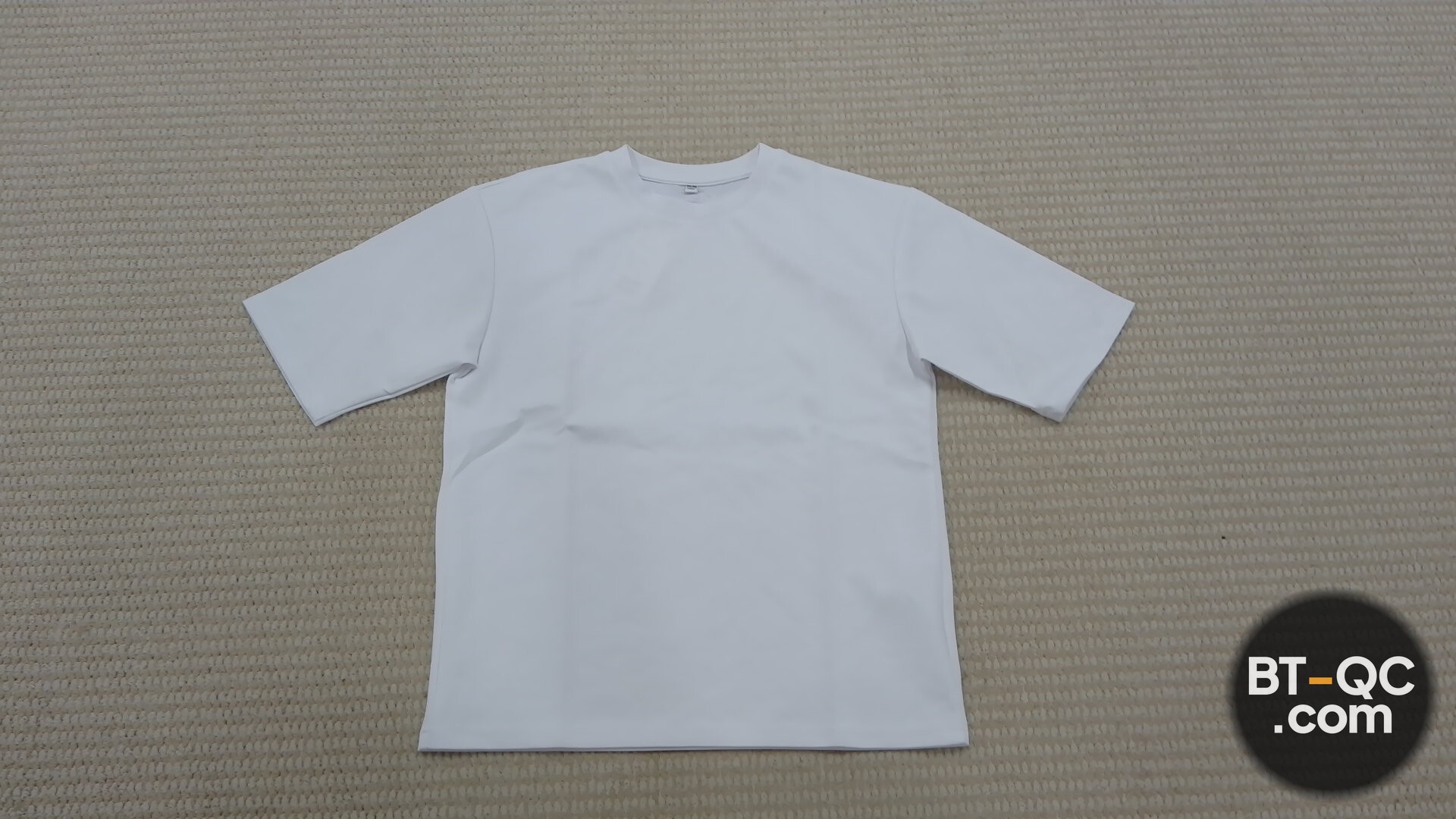 Uniqlo White T-Shirt QC
