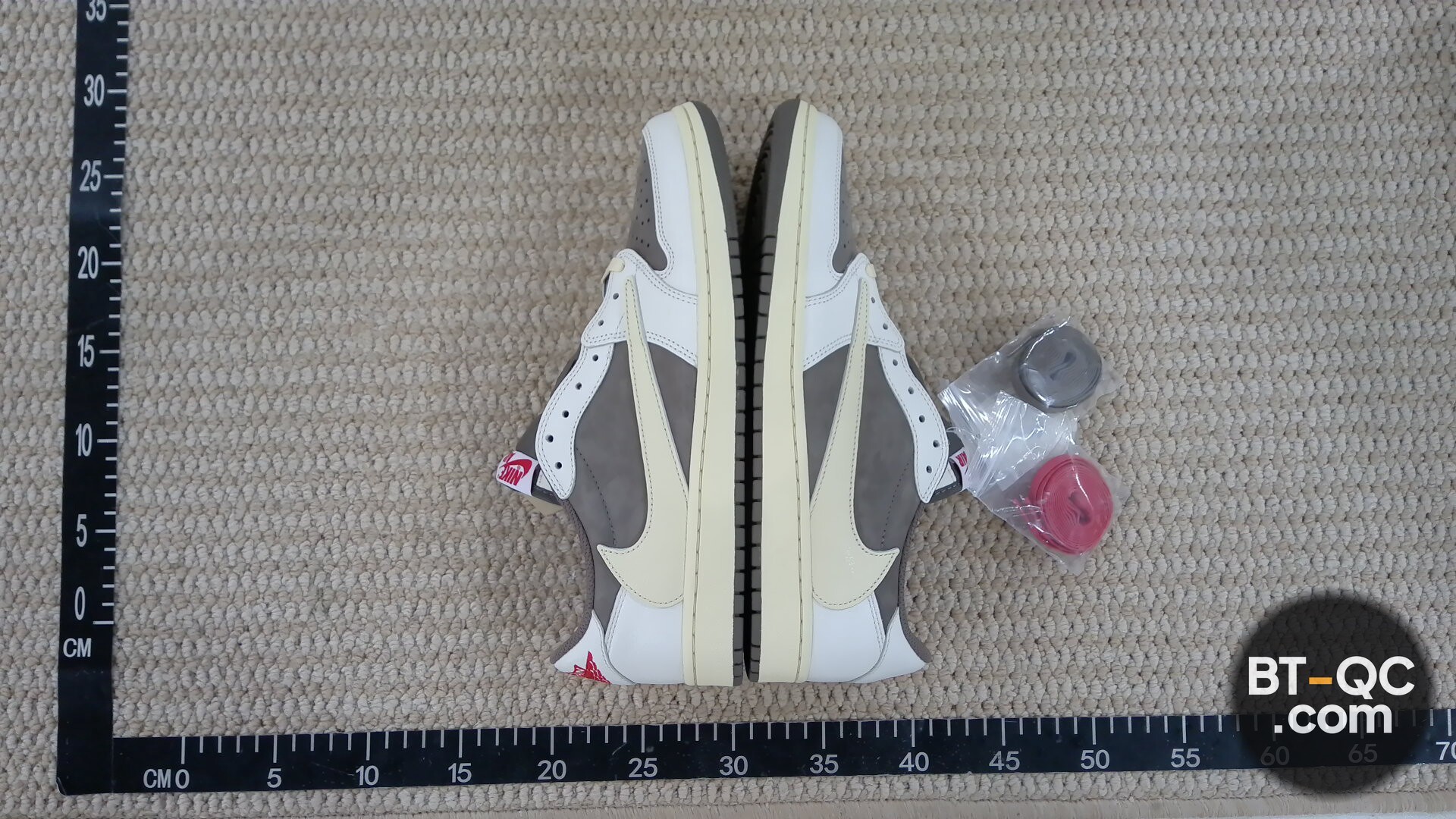 Nike Air Jordan 1 Low Travis Scott Reverse Mocha QC