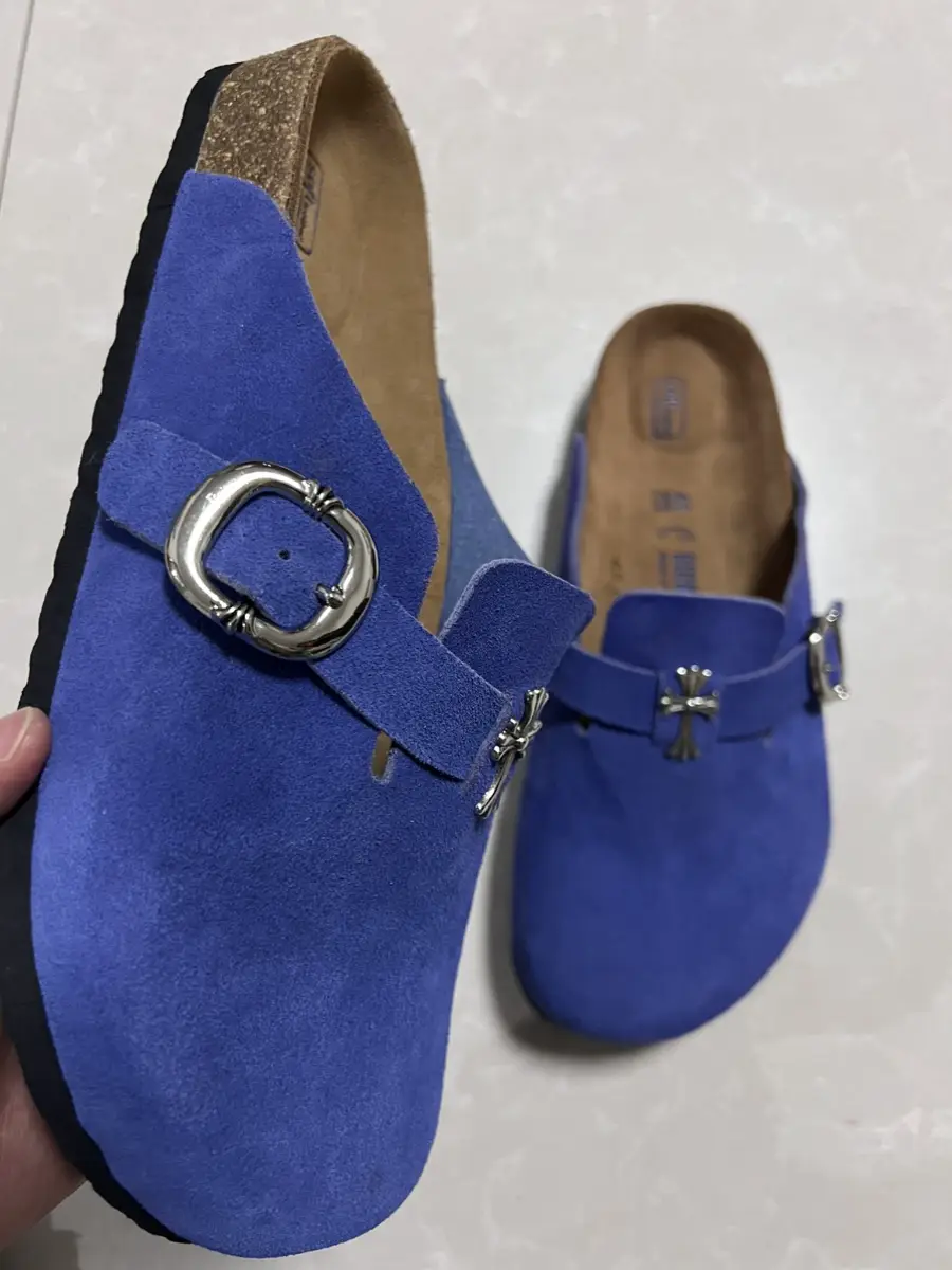 Remake Toe-Toe Slippers Customized and Transformed into Blue for Men and Women