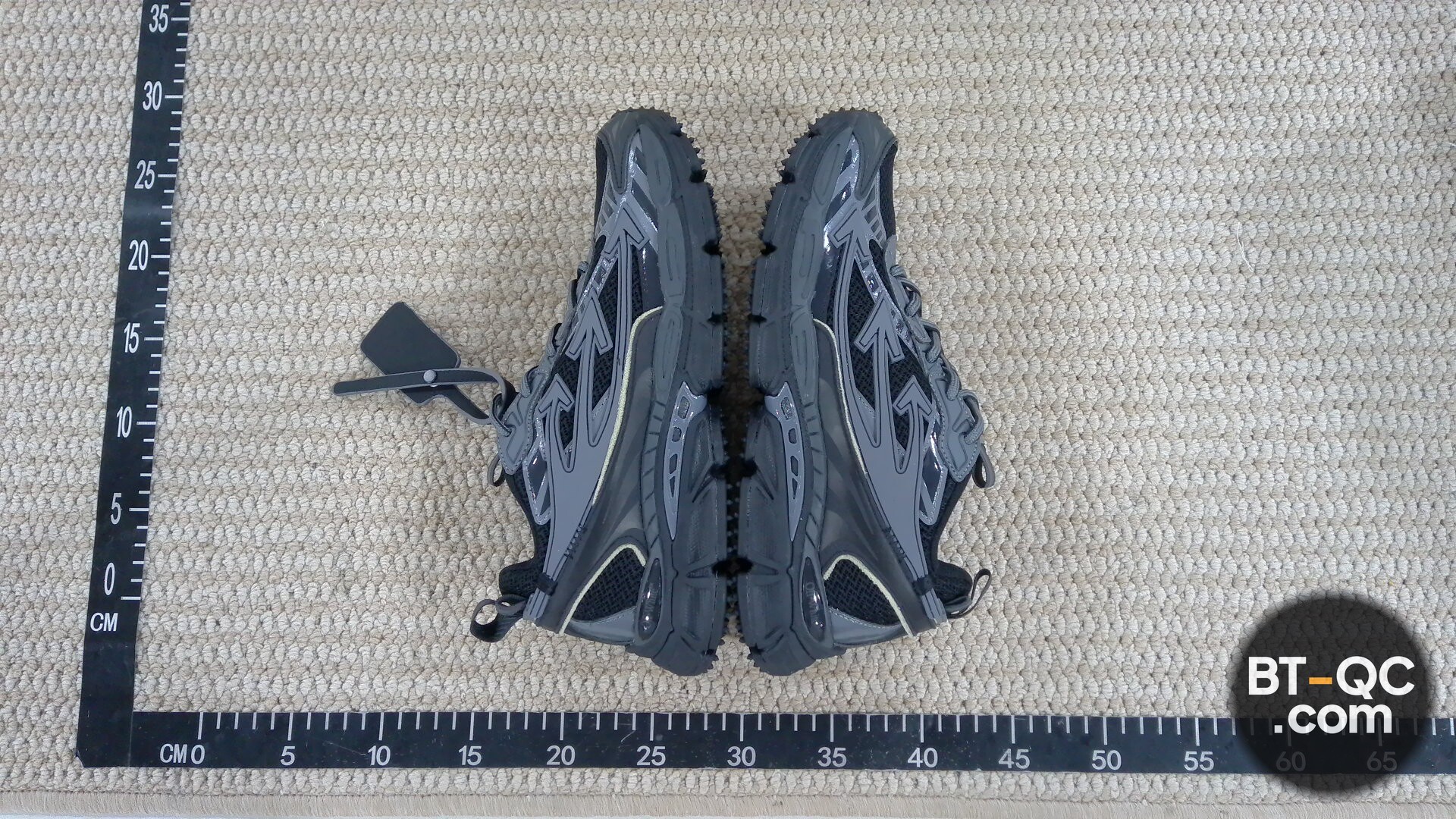 Balenciaga Runner Sneakers Black QC