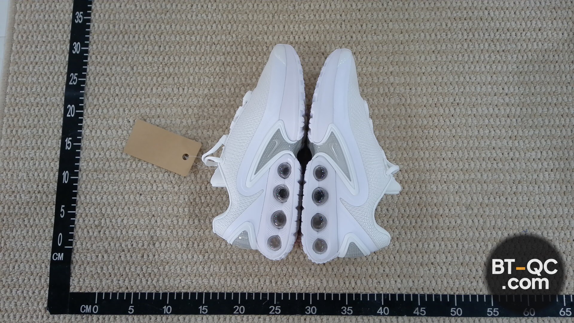 Nike Air Max FJ3145-100 Sneakers QC