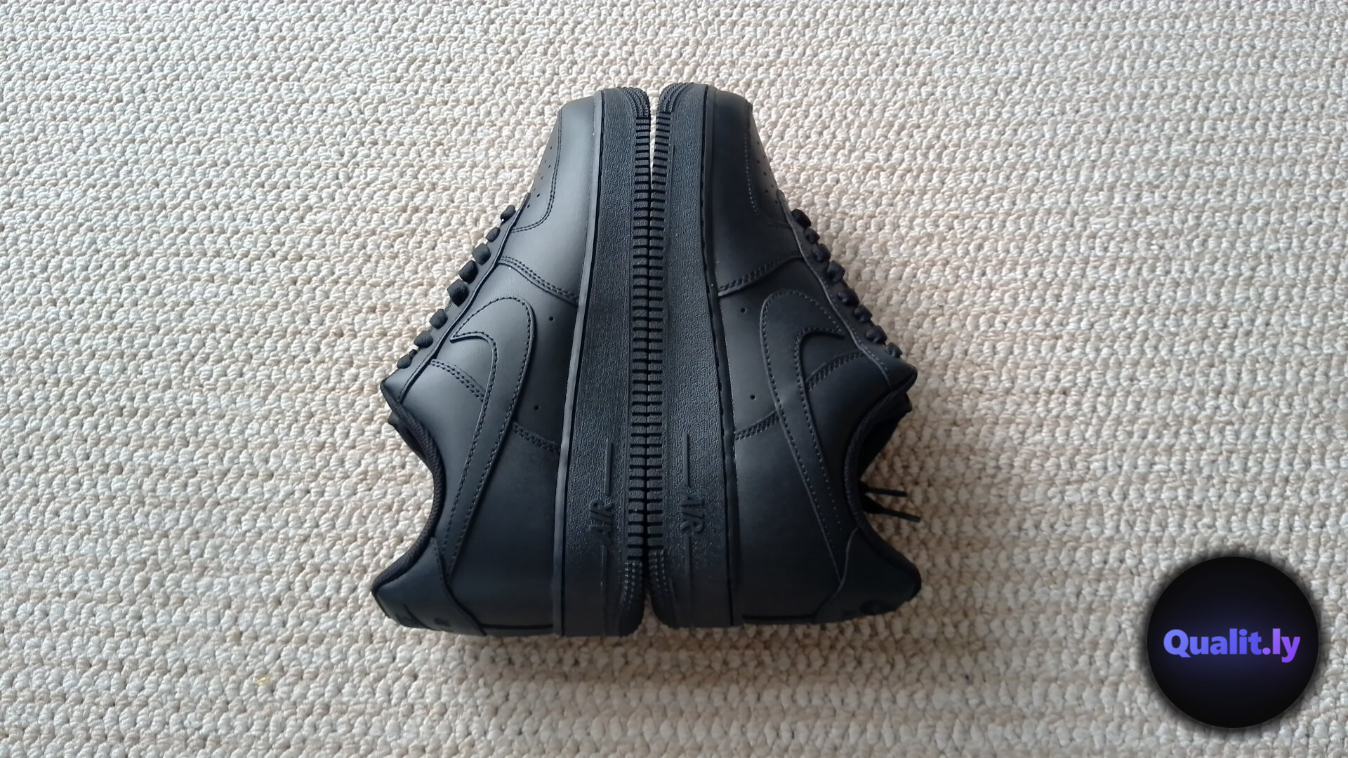 Nike Sneakers QC