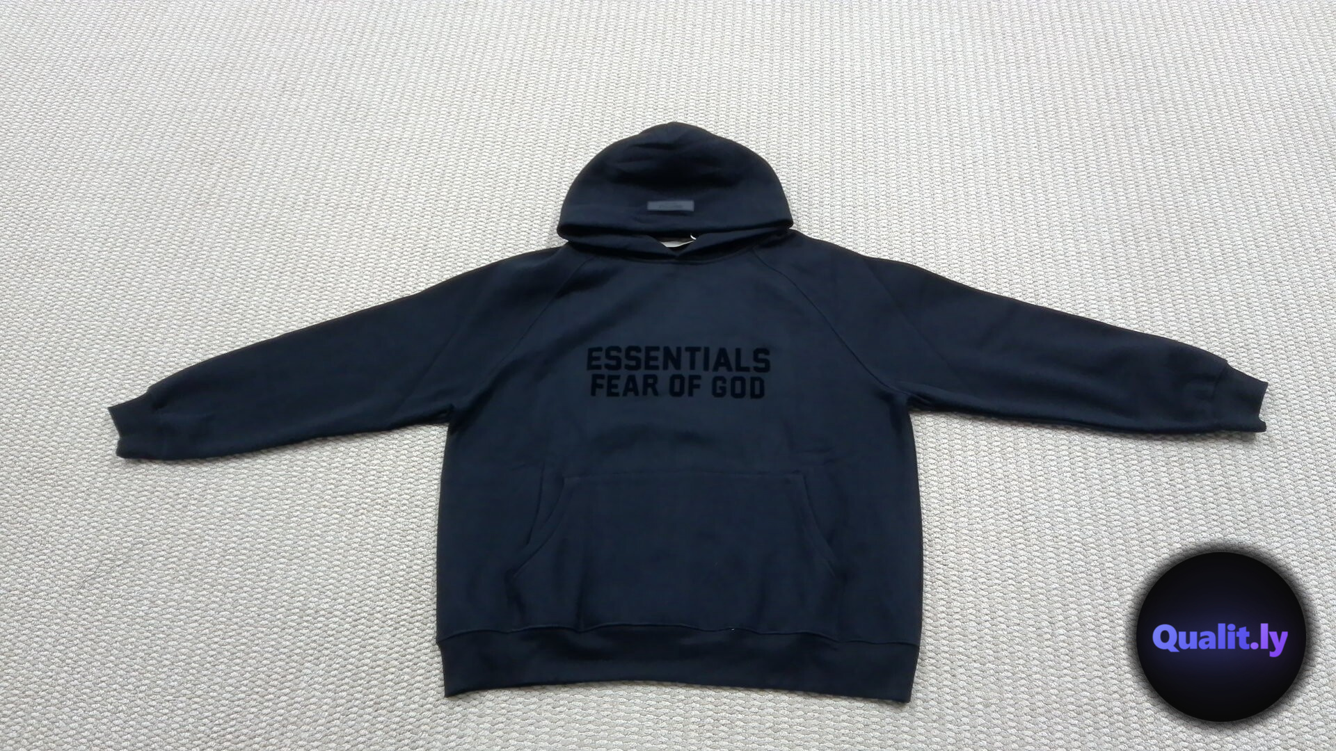 Essentials Hoodies QC