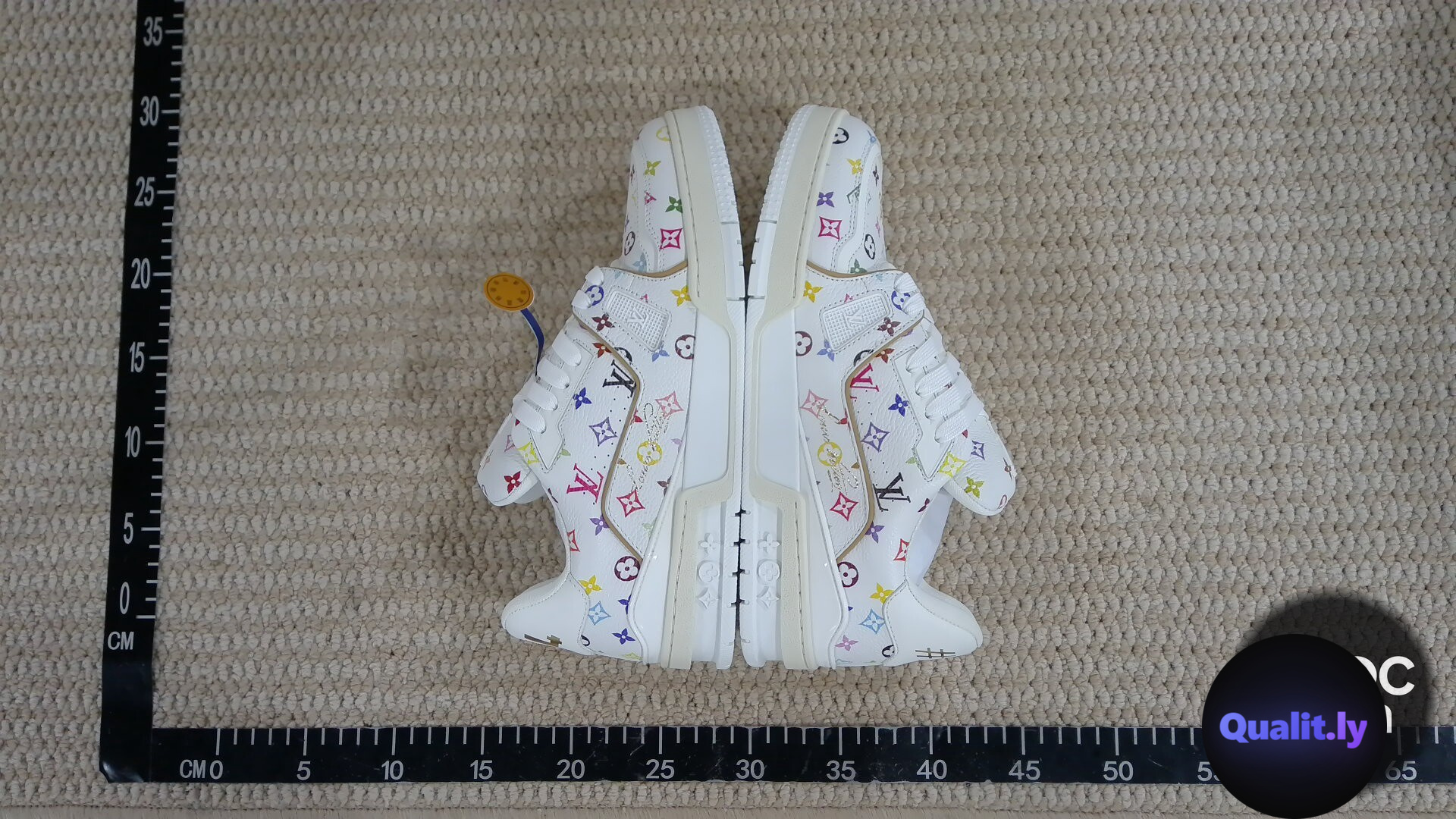 Louis Vuitton #54 Sneakers QC
