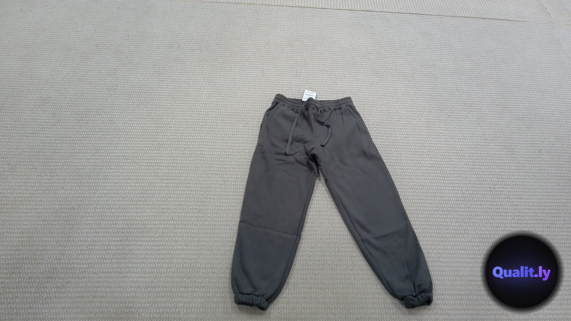 Unknown Tracksuits QC