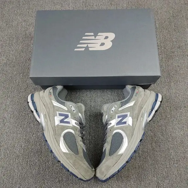 New Balance 2002R Grey Navy