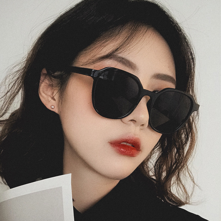 2019 New European and American Korean sunglasses Instagram fashion sunglasses cross-border personalized glasses trendy sunglasses