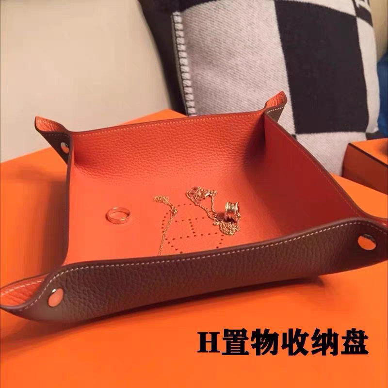 Genuine leather storage tray H, home keys, jewelry, accessories, stationery, cosmetics, desktop ornaments, foyer miscellaneous box Foto QC de TAOBAO na Qualit.ly