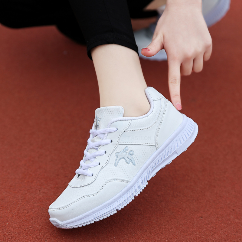 Brand Sports and Leisure Women's Shoes, Lightweight Non-Slip Soft-Soled Running Shoes, Spring & Fall Leather Waterproof Work Shoes for Rainy Days