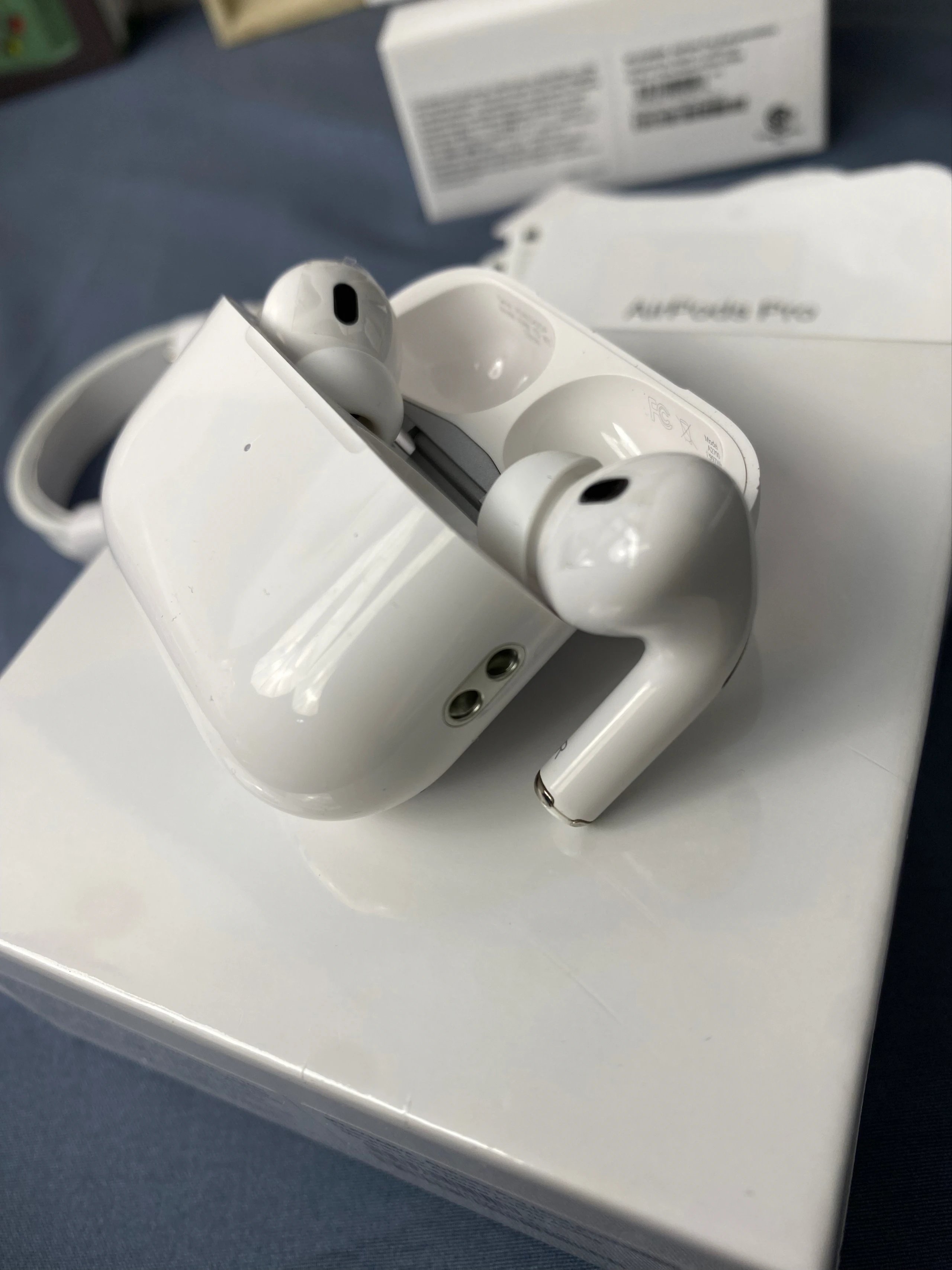 Apple AirPods Pro (2nd generation) A2706