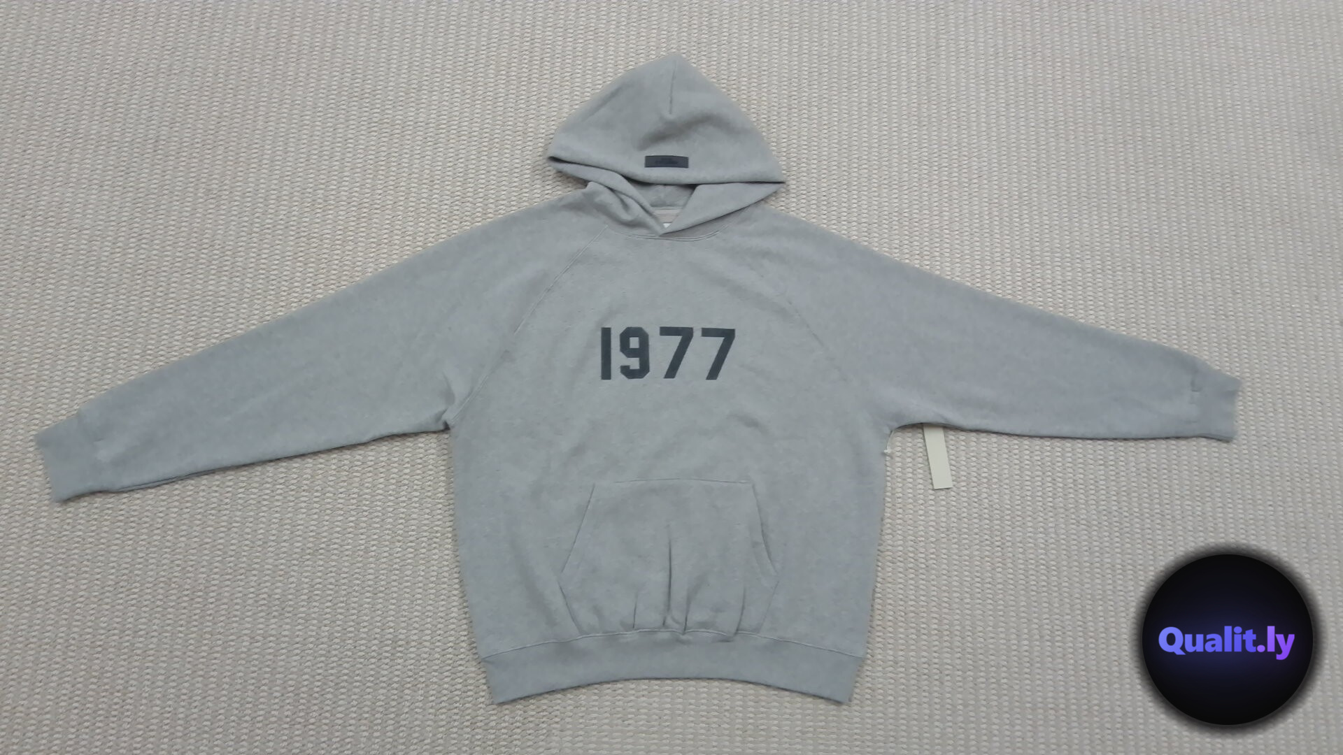 Essentials Hoodies QC