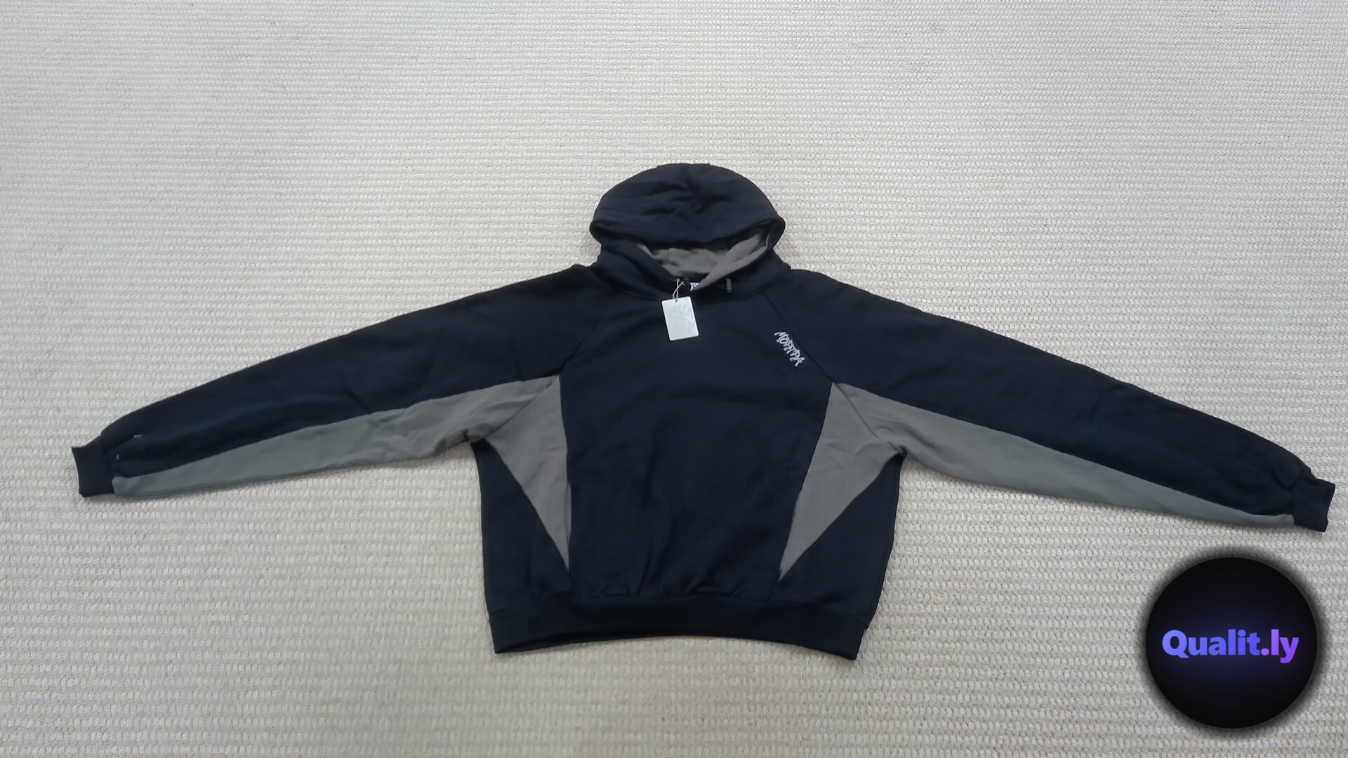 Mertra Hoodies QC