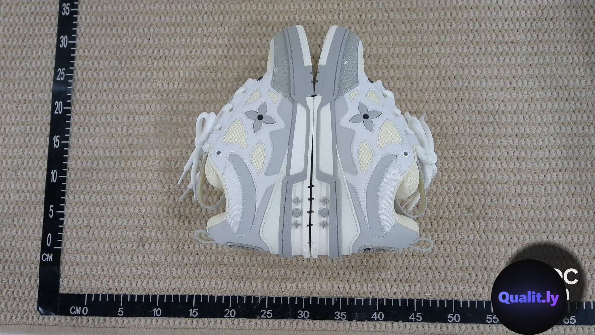 Louis Vuitton LV Trainer Sneakers White Grey QC
