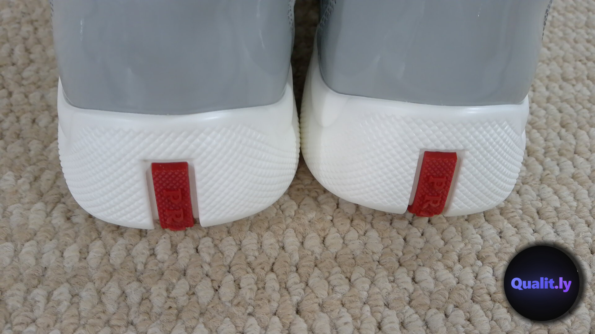 Prada 4E3400 Grey Sneakers — QC-Foto 3