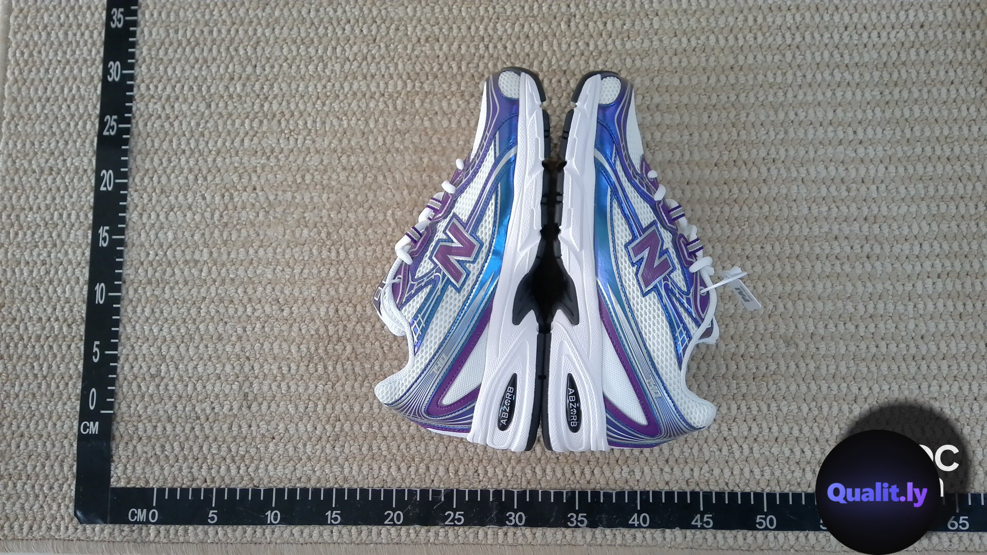 New Balance Sneakers QC