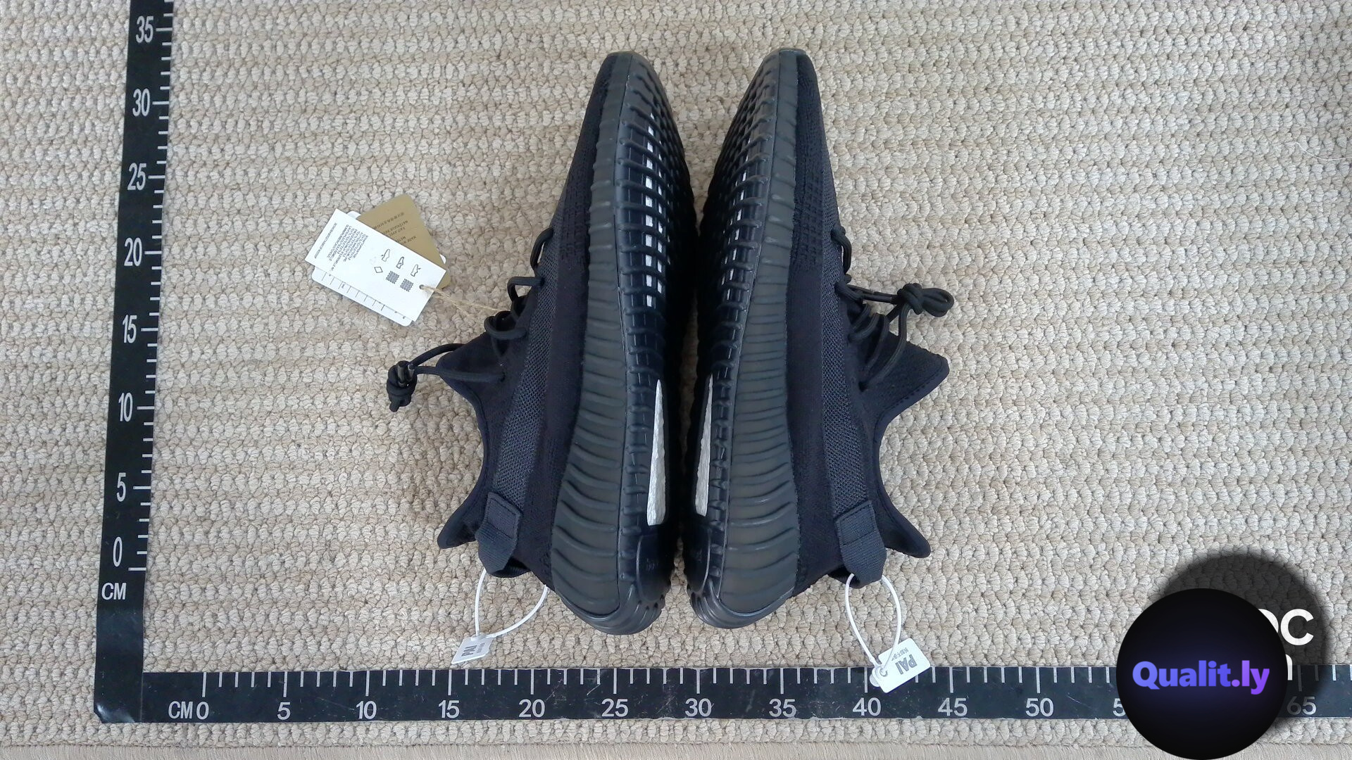 Yeezy Sneakers QC