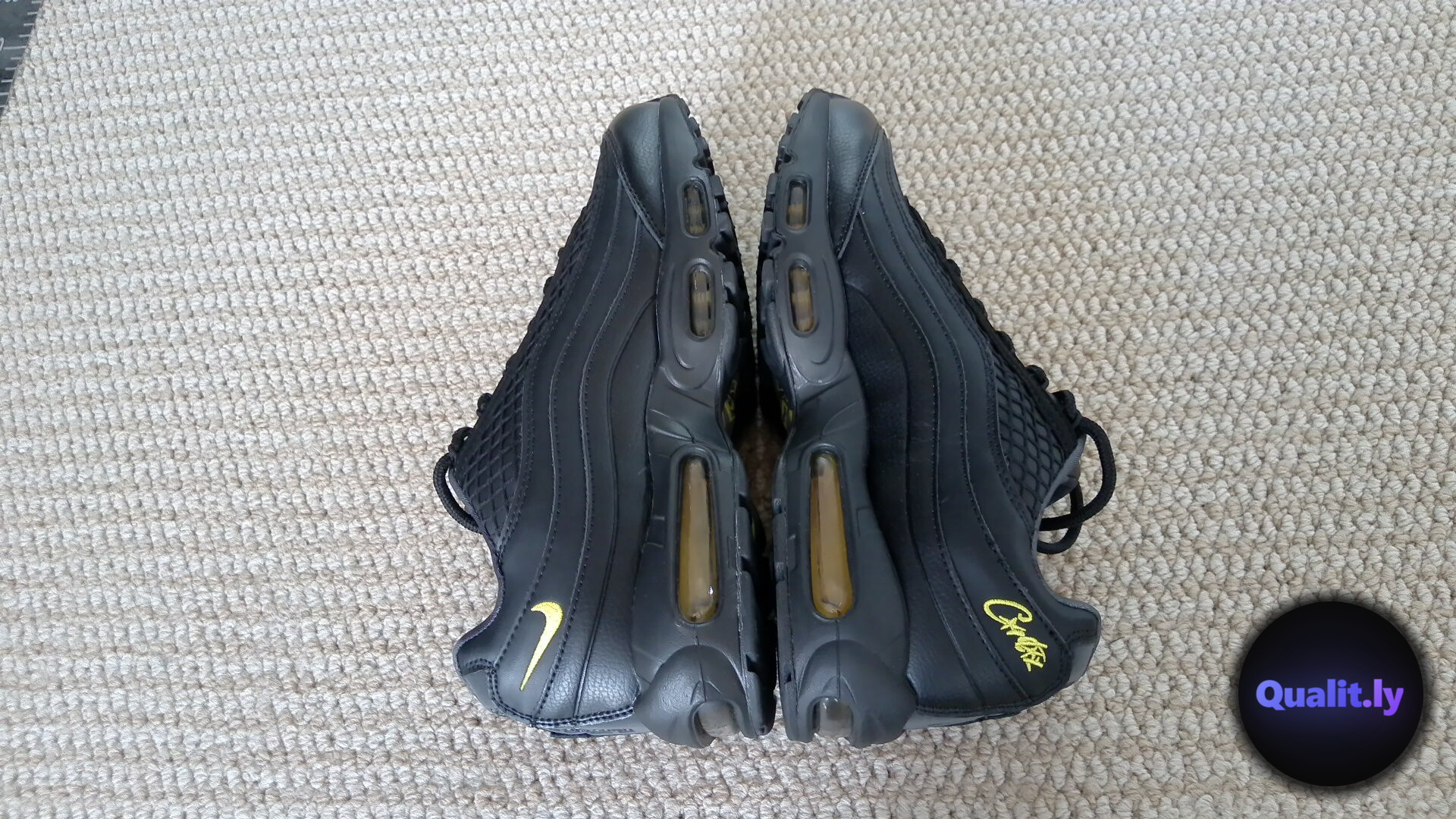 Nike Sneakers QC