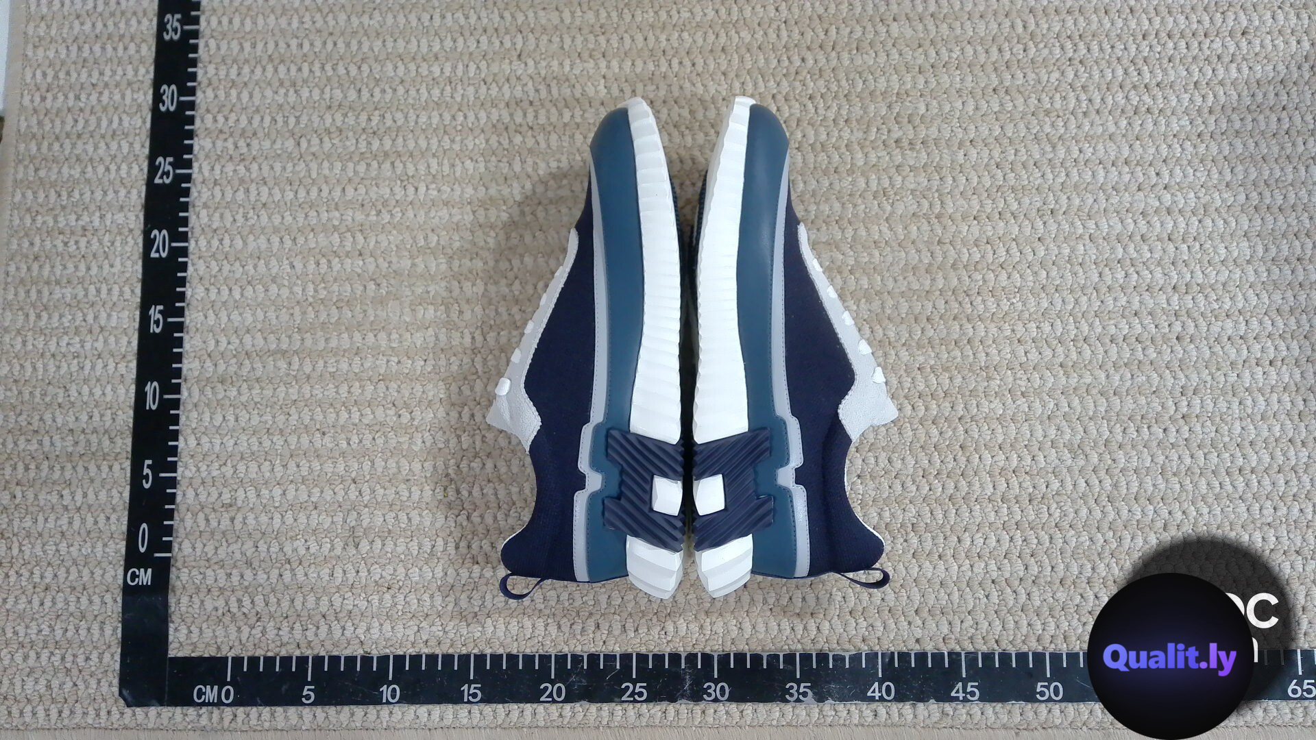 Hermes Sneakers QC