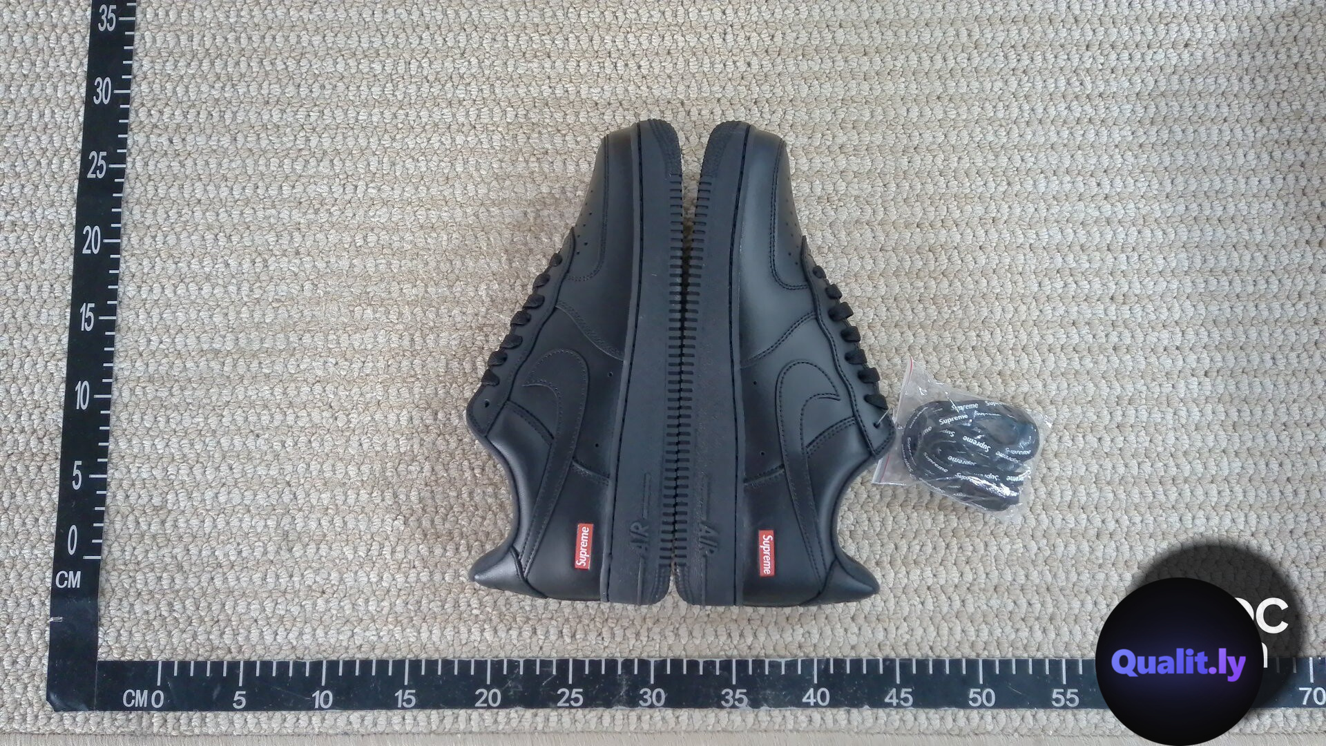 Nike Sneakers QC