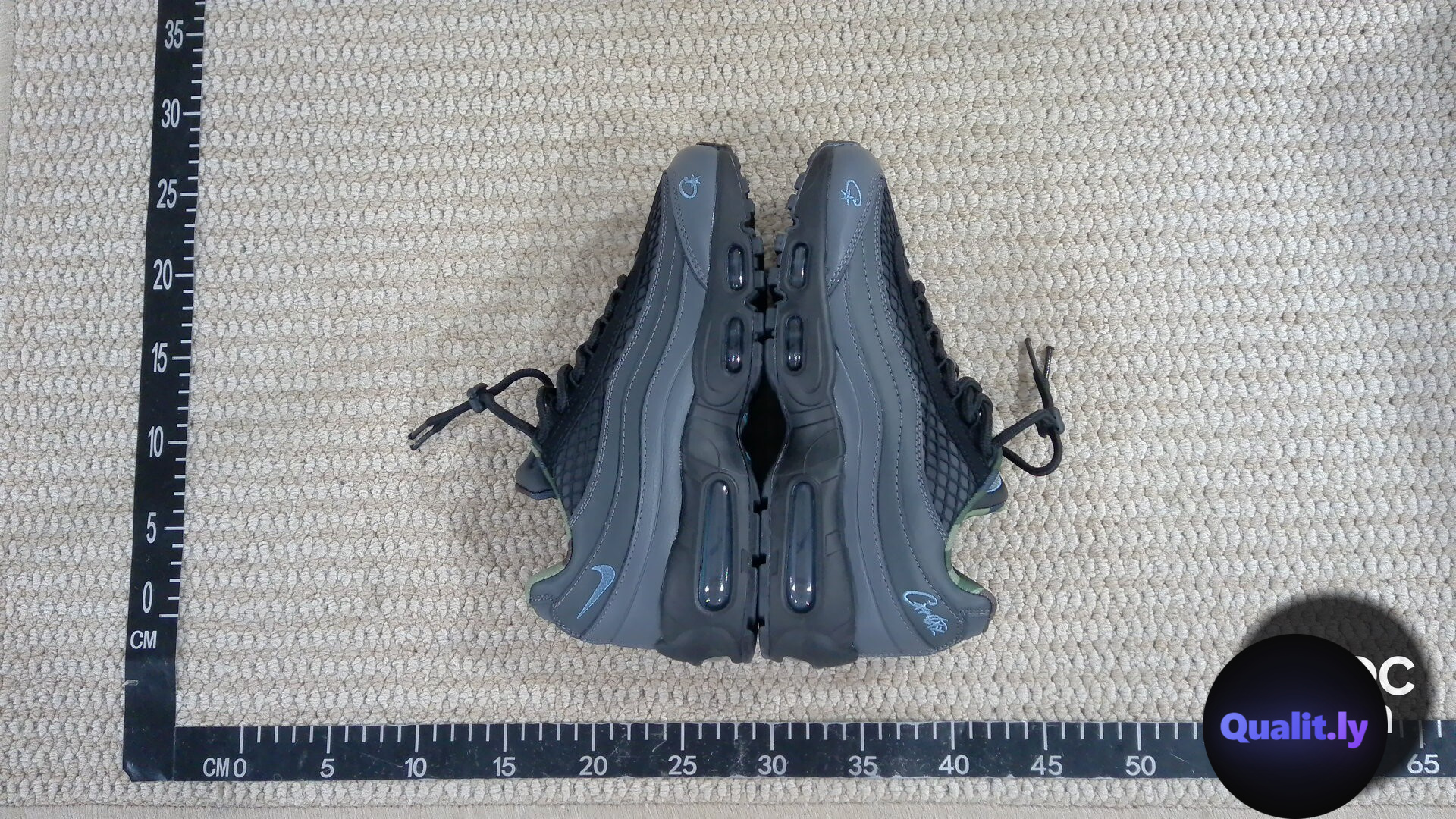 Nike Sneakers QC