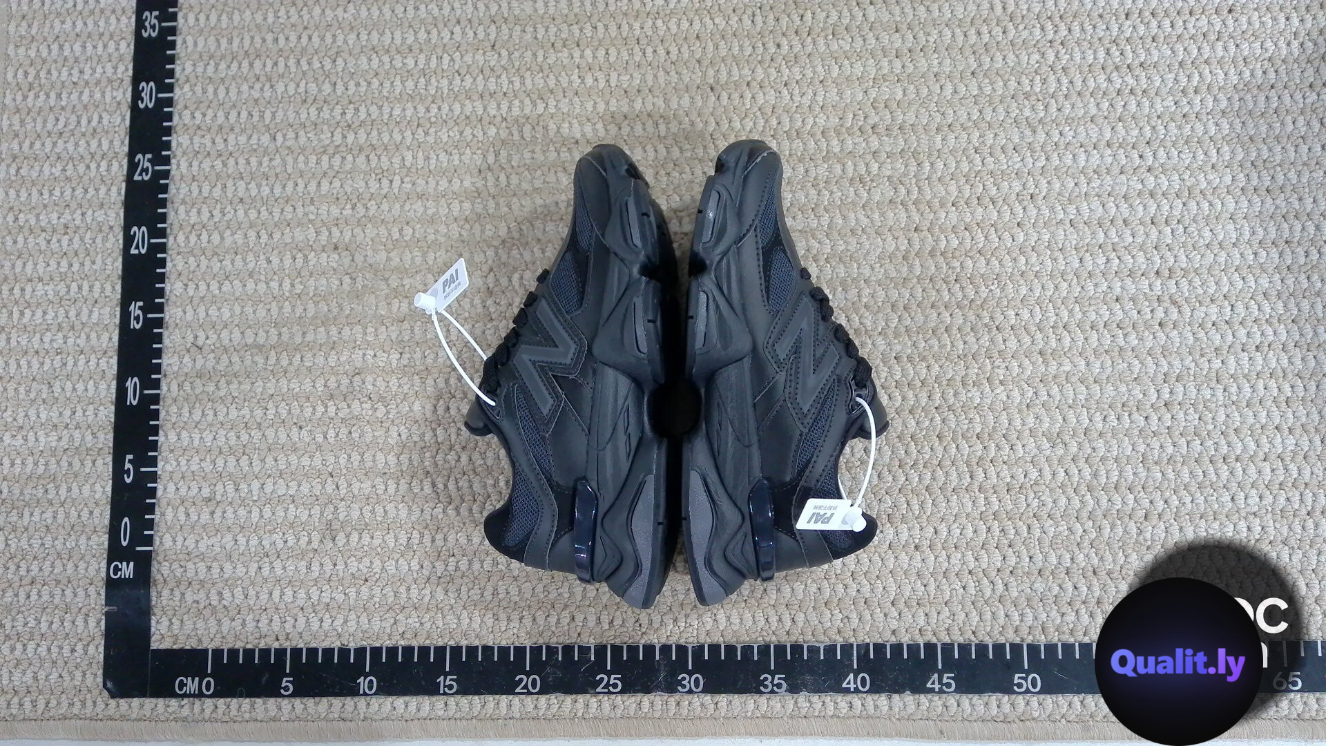 New Balance Sneakers QC