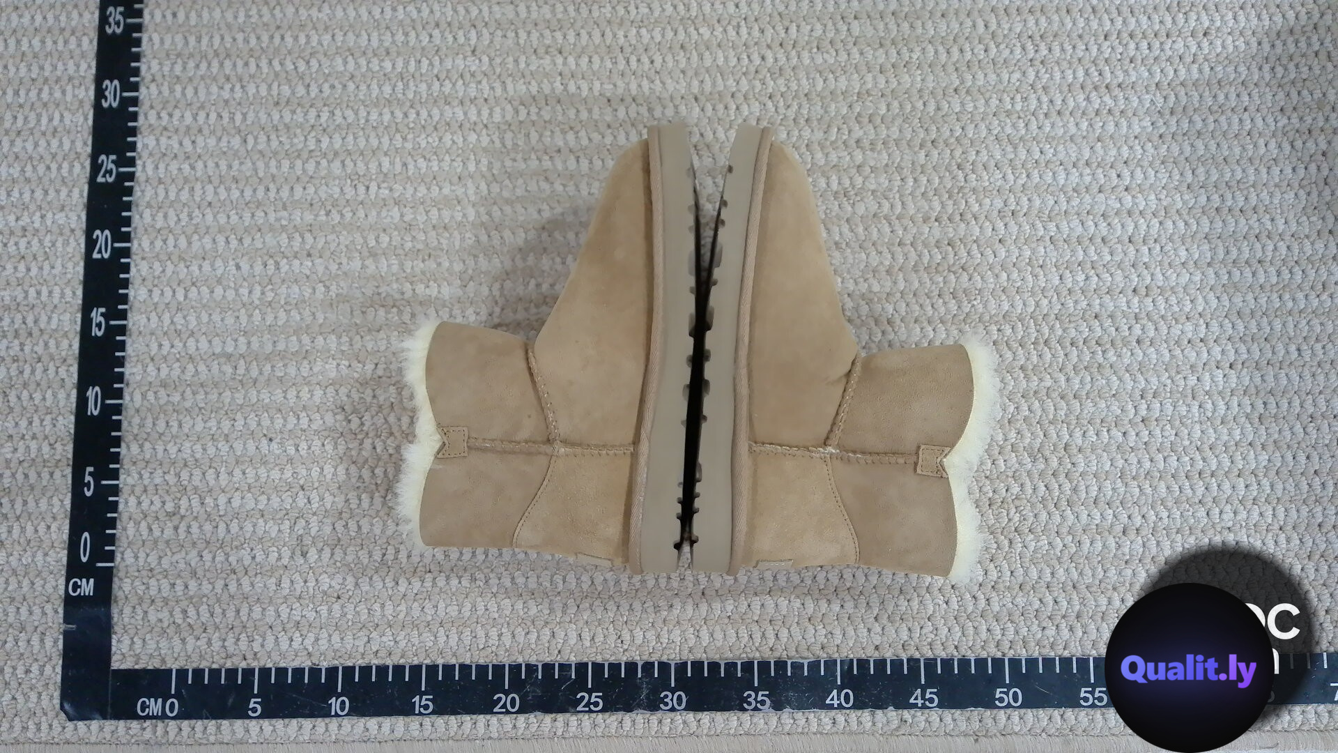 Ugg W Mini Bailey Button II Boots QC
