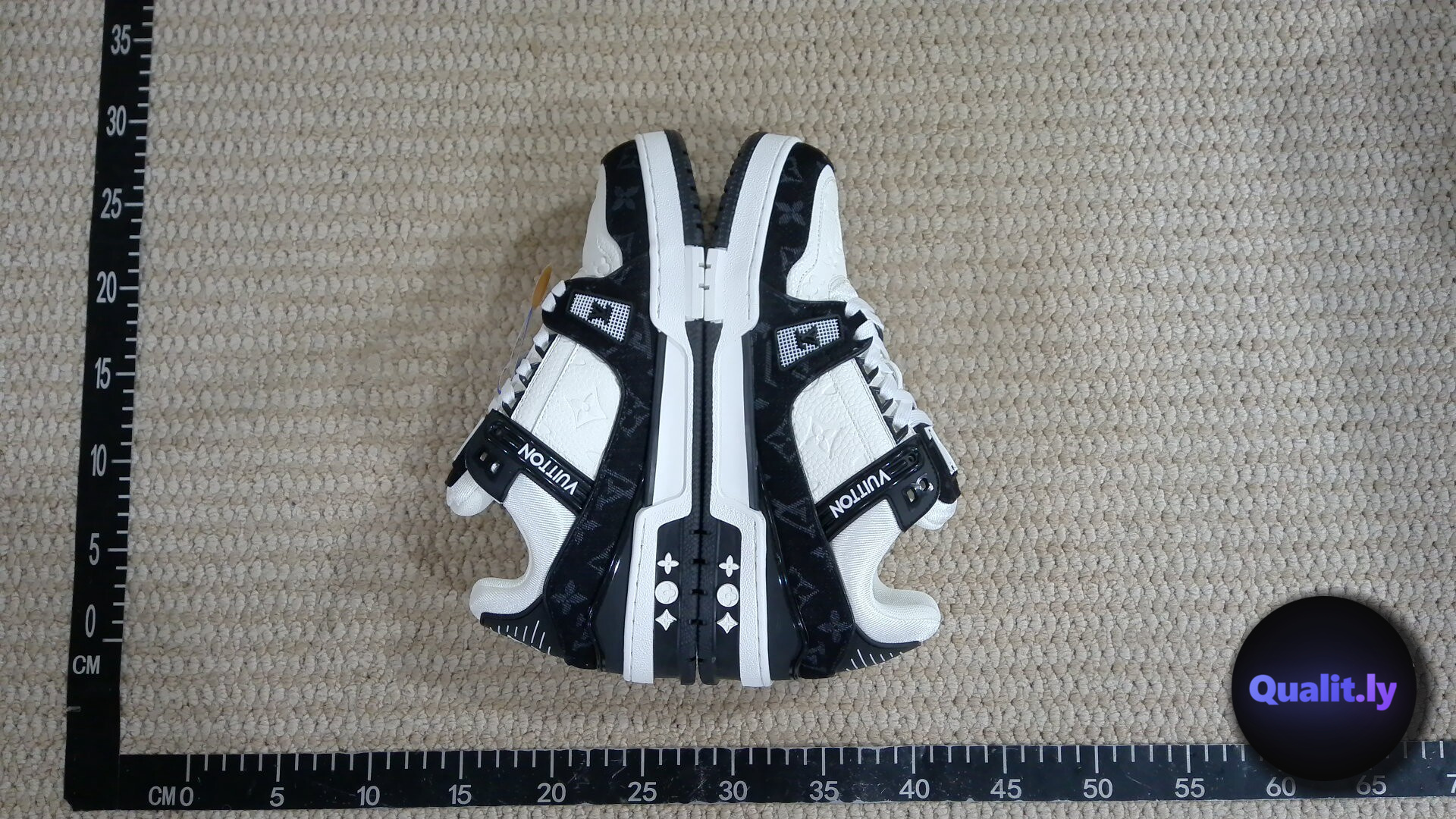Louis Vuitton Sneakers QC