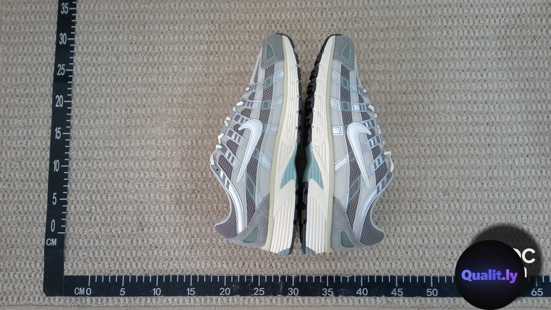 Nike Sneakers QC