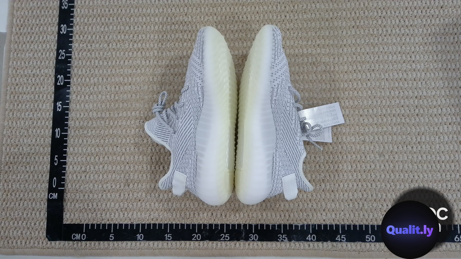 Yeezy Sneakers QC