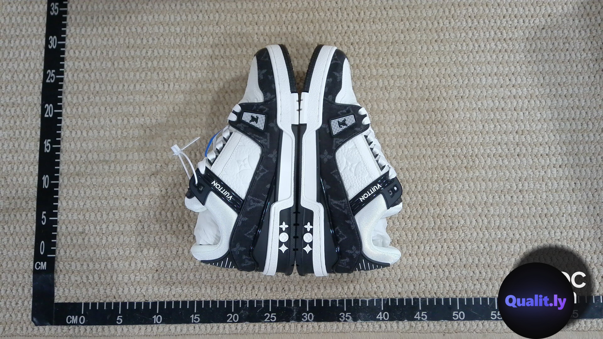 Louis Vuitton Sneakers QC