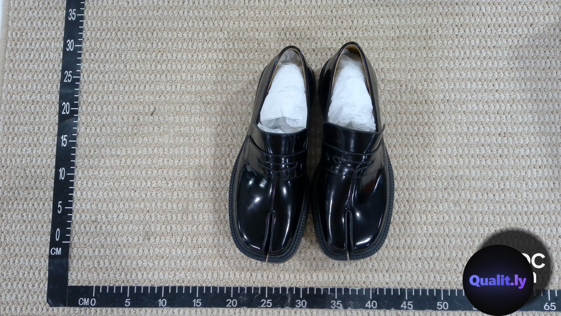 Maison Margiela S58WS0285 Black Leather Loafers QC