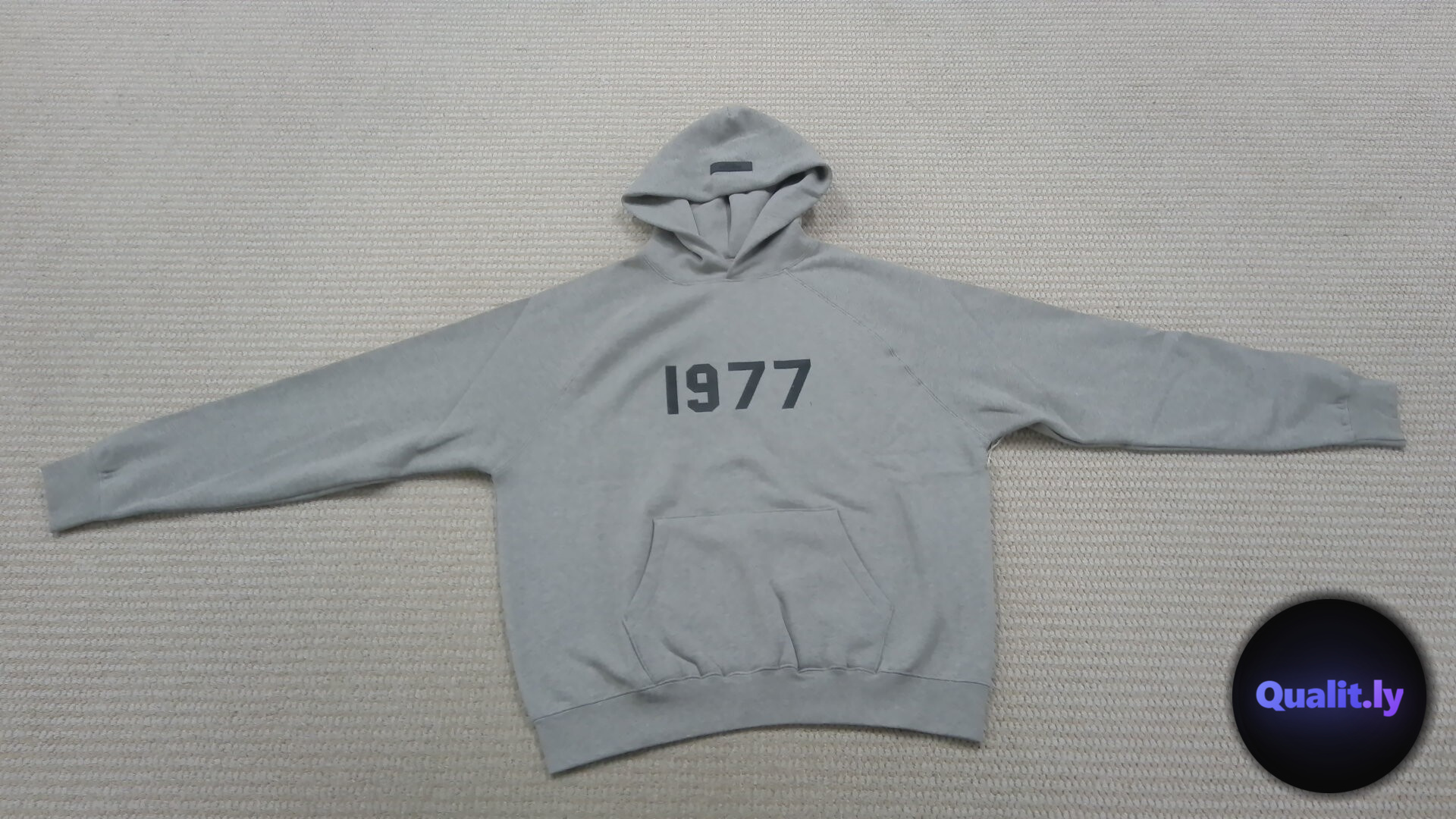 Essentials Hoodies QC