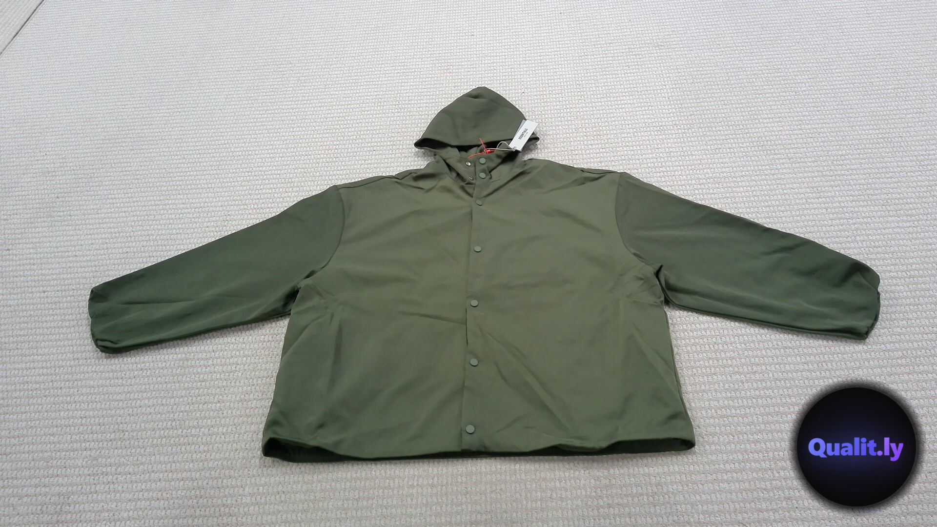 Essentials Jackets QC