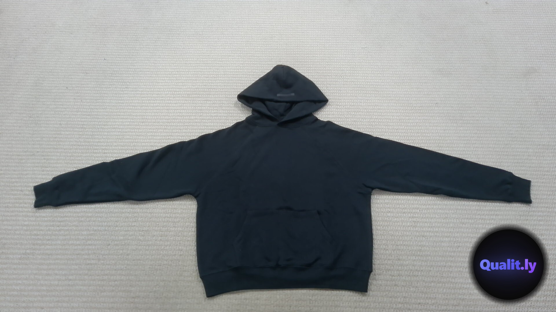 Essentials Hoodies QC