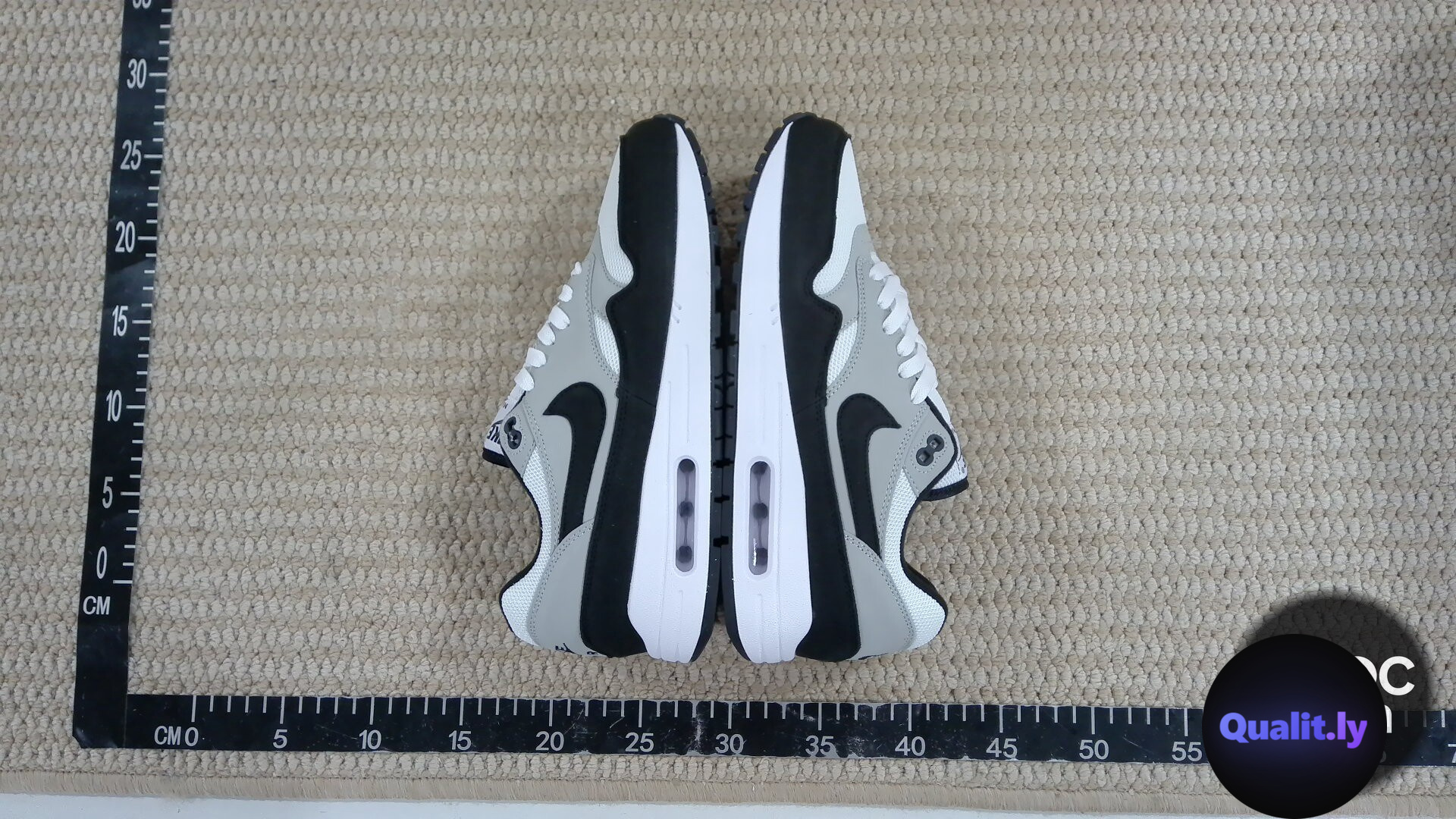 Nike Sneakers QC