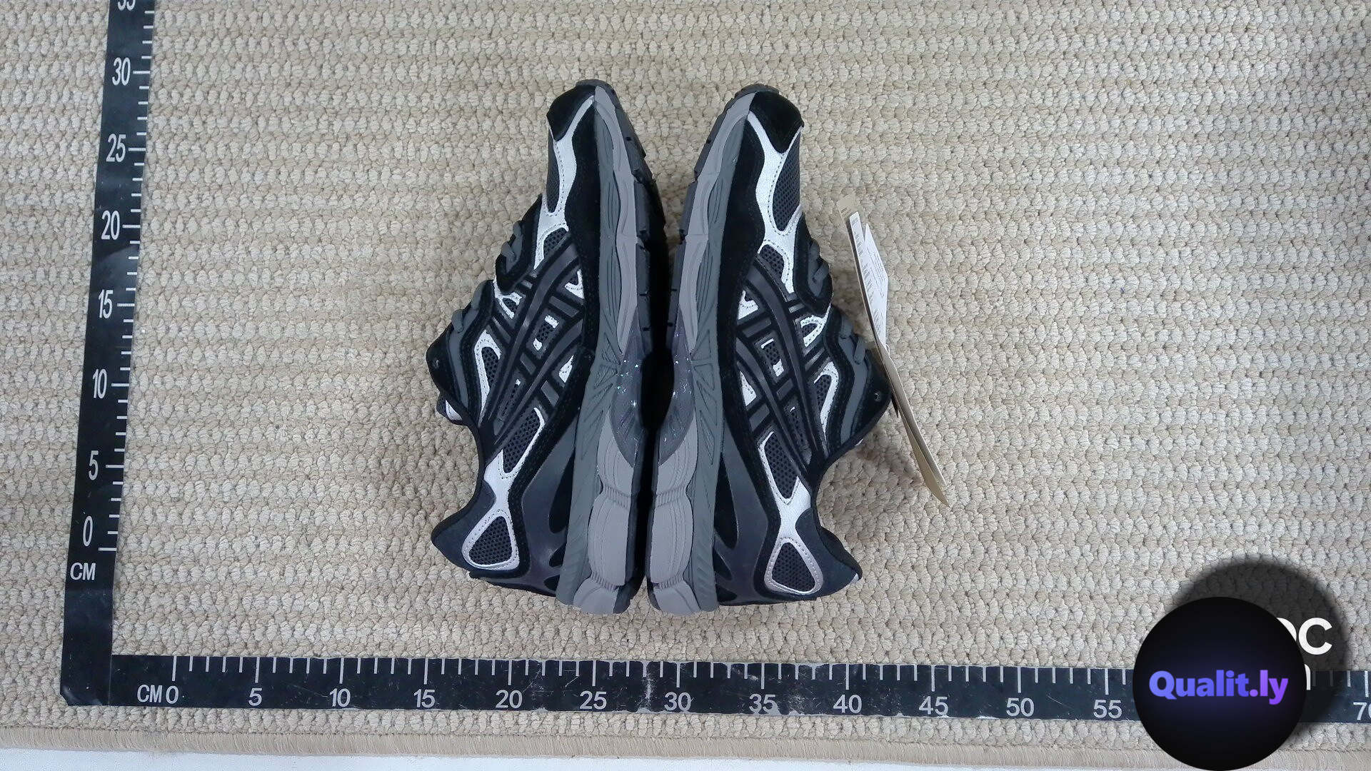 ASICS 1201A789 QC