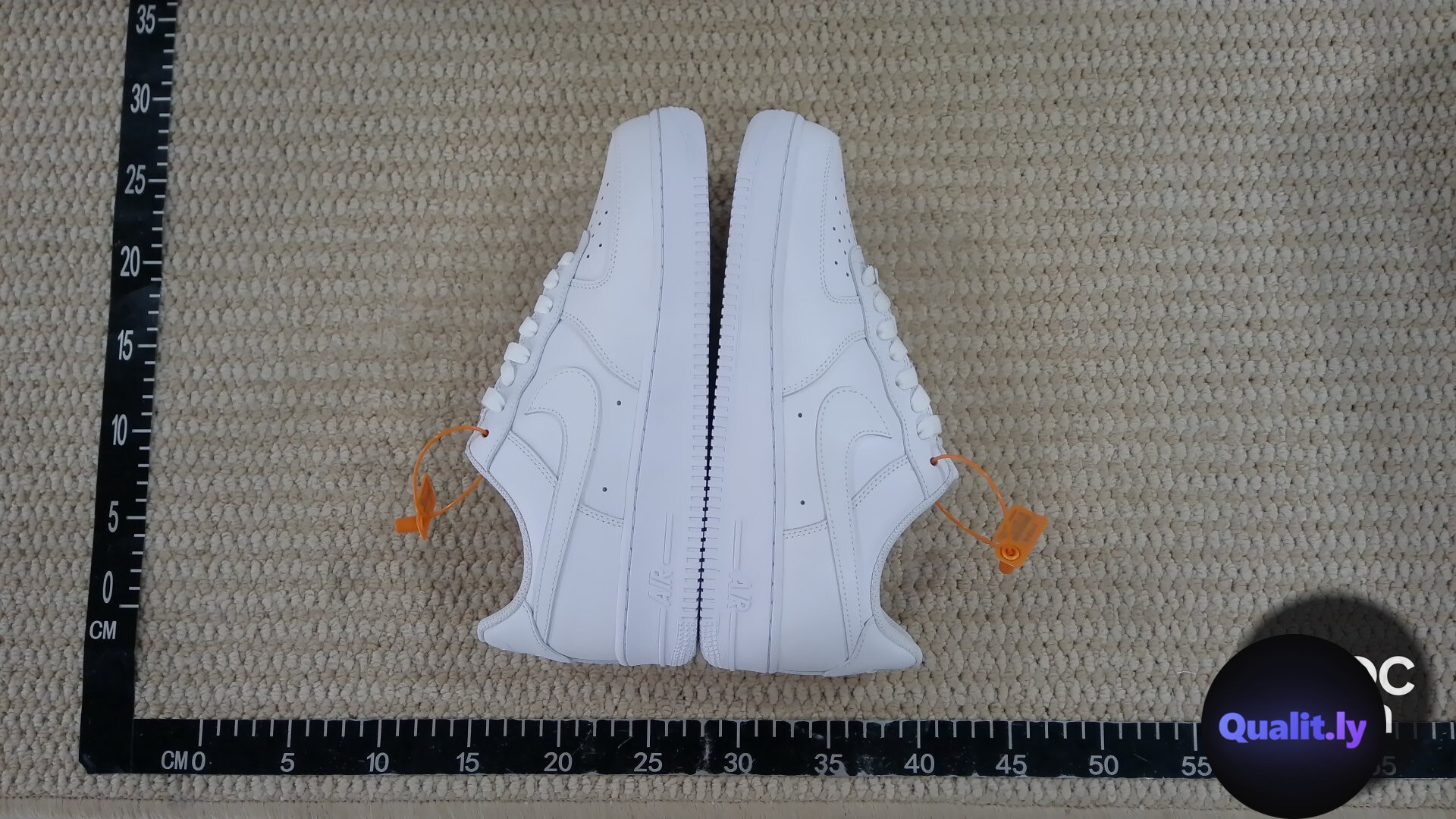 Nike Sneakers QC