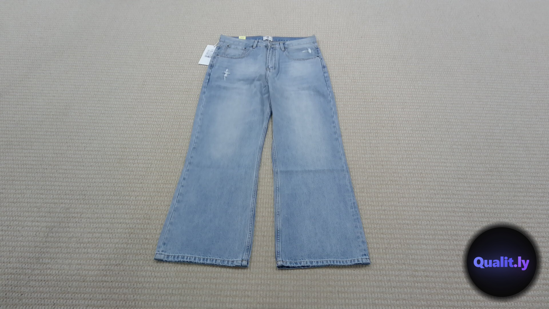 Unknown Jeans QC