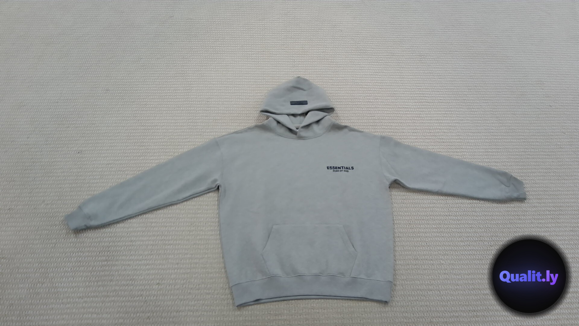Essentials Hoodies QC